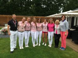 Foto von links nach rechts: Björn, Sophie, Charlotte, Katharina, Anna, Pia, …Steffie, Ute und Lisa.